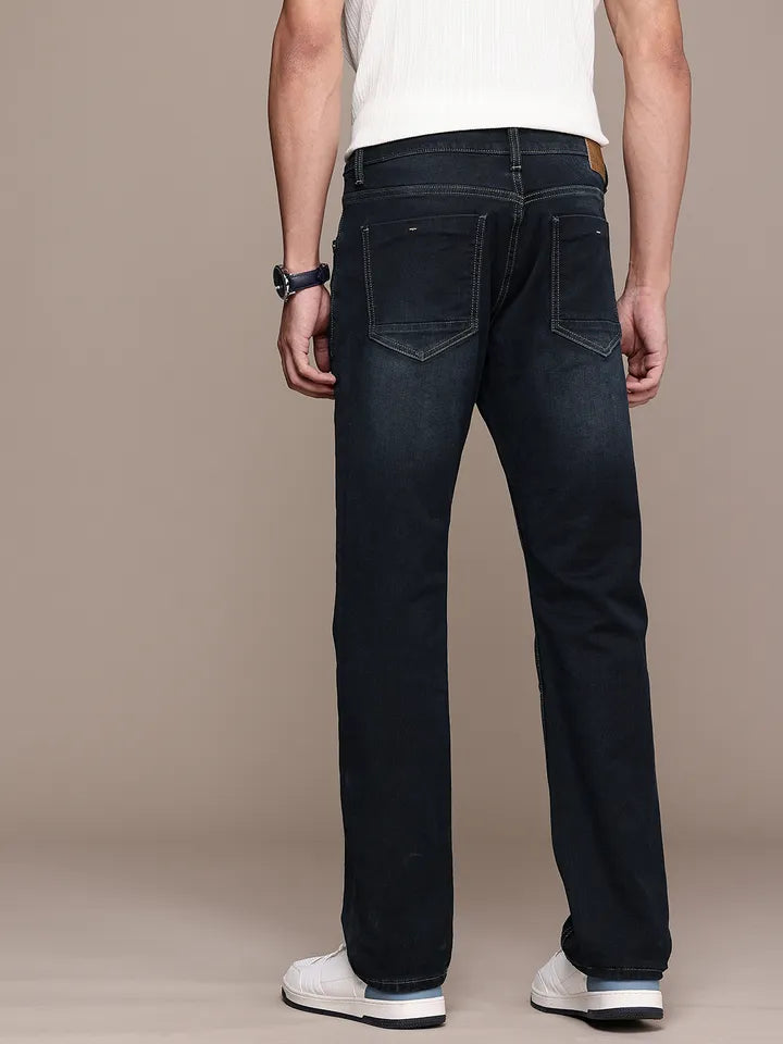 Men Relaxed Drip Faded Jeans