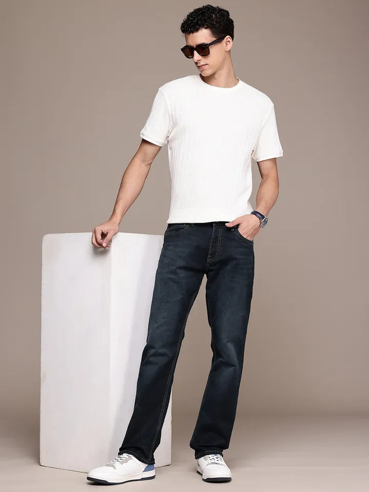 Men Relaxed Drip Faded Jeans