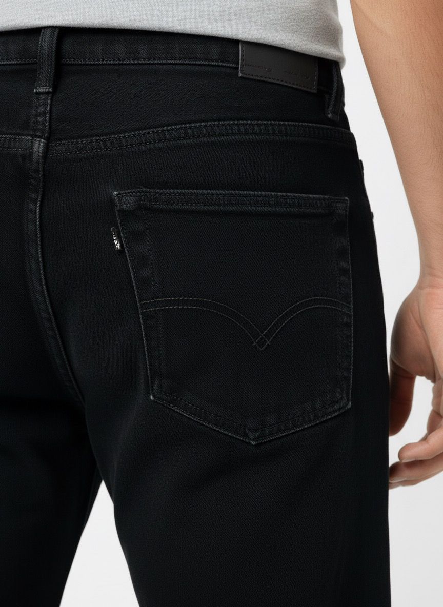 Men Relaxed Drip Faded Jeans